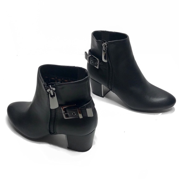 White Mountain Shoes - White Mountain• Black Zip Up Heeled Booties 8.5